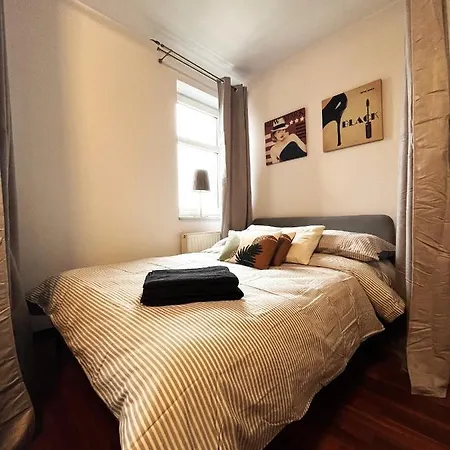 Apartamento Jagielly ~ Self Check-in 24h ~ Parking & Lift