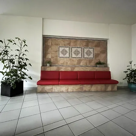 Jagielly ~ Self Check-in 24h ~ Parking & Lift Apartamento *