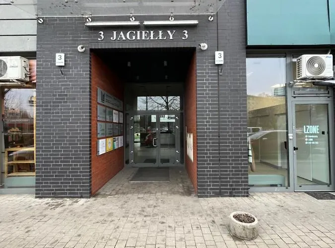 Apartment Jagielly ~ Self Check-in 24h ~ Parking & Lift *